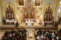 /data/news/20401/file/realname/images/p01fatherherrfuneral154272689927693.jpg